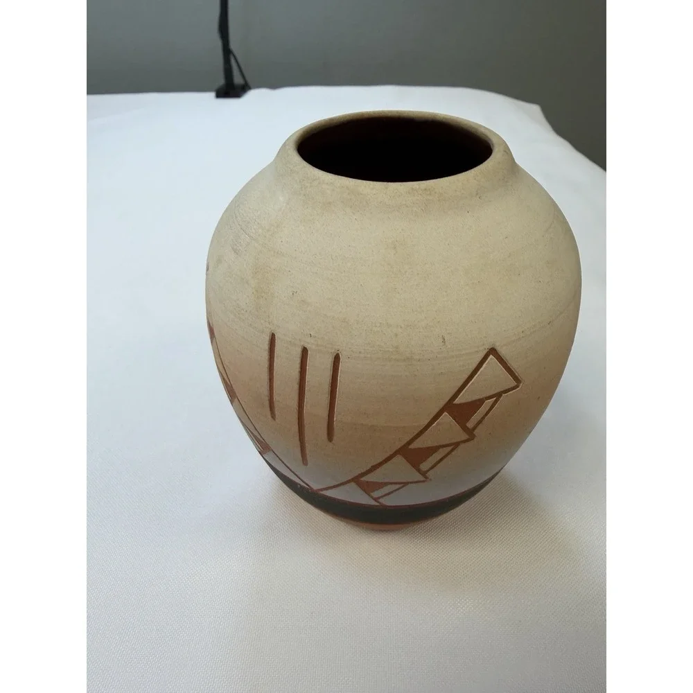 Cedar Mesa Pottery Navajo Vase Hand Painted Etched Signed M Maryboy Southwest 5